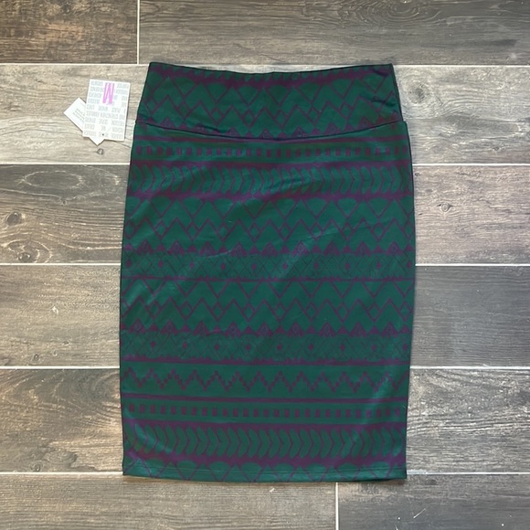 Green and Purple Pencil Skirt - Picture 3 of 6